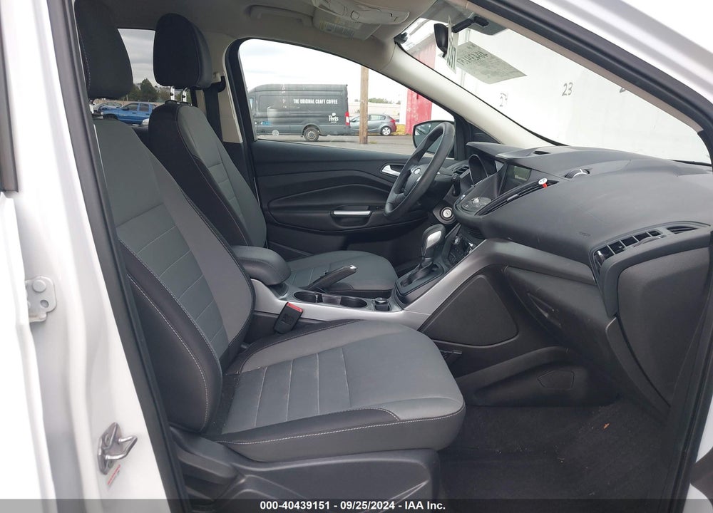 2016 FORD ESCAPE SE VIN: 1FMCU9G92GUB96094
