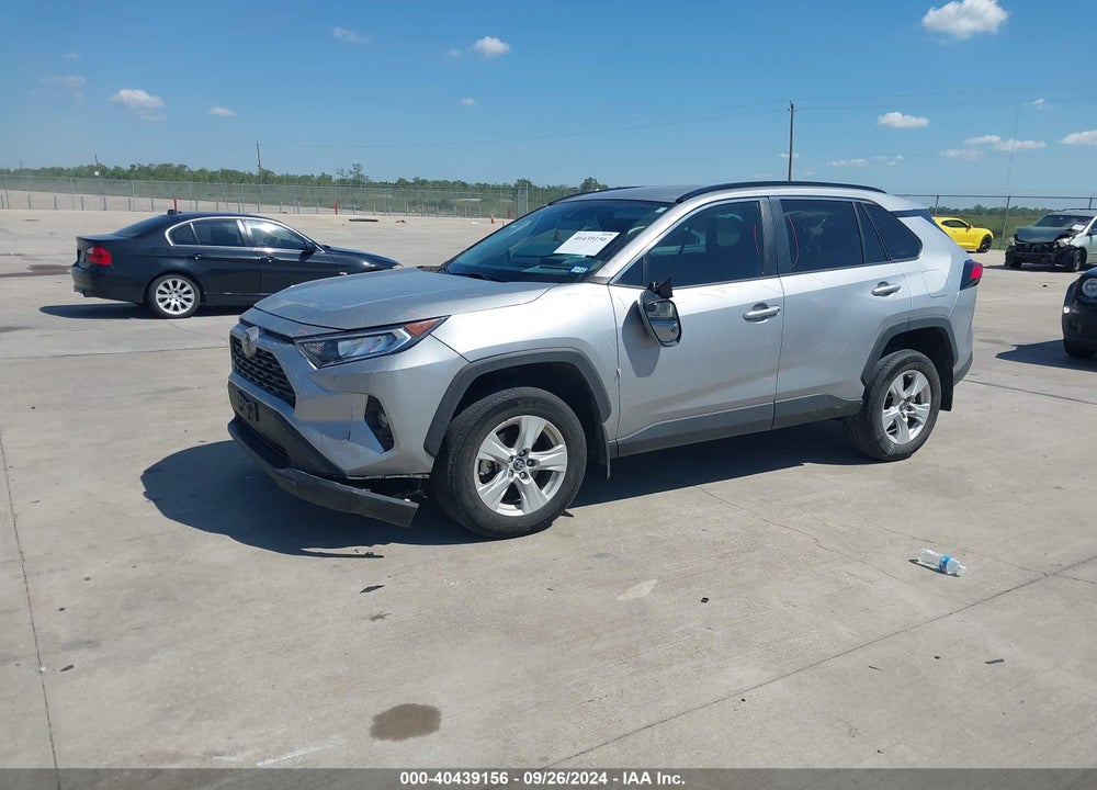 2021 TOYOTA RAV4 XLE VIN: 2T3W1RFVXMW121196