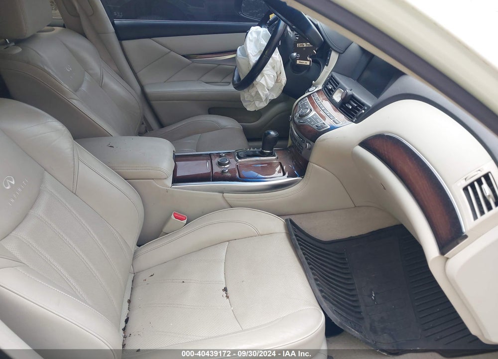2016 INFINITI Q70 3.7 VIN: JN1BY1AP0GM220747