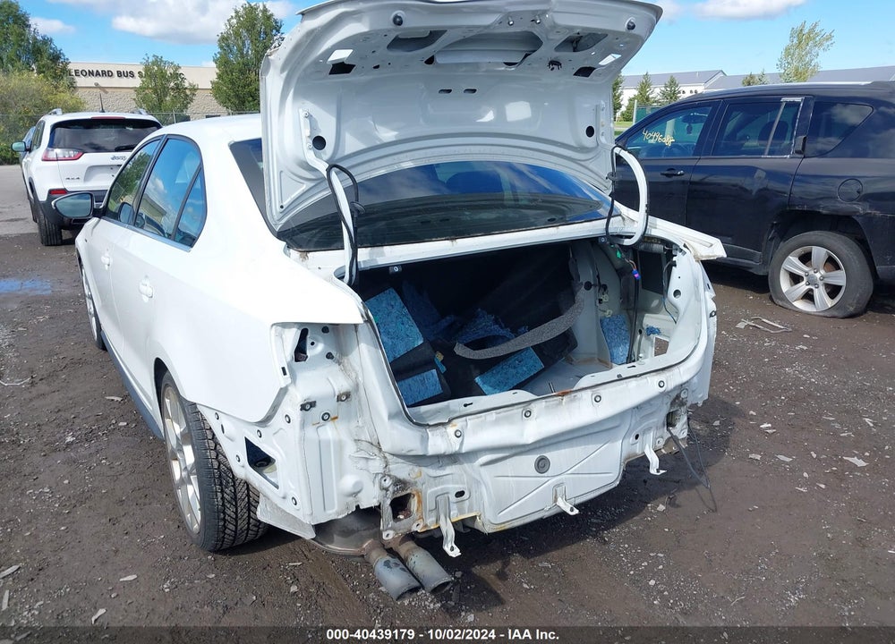 2014 VOLKSWAGEN JETTA GLI EDITION 30 W/NAV VIN: 3VW4T7AJ1EM304738