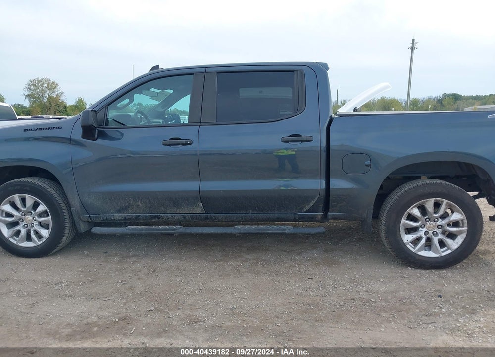 2021 CHEVROLET SILVERADO 1500 4WD SHORT BED CUSTOM VIN: 3GCPYBEK0MG169529