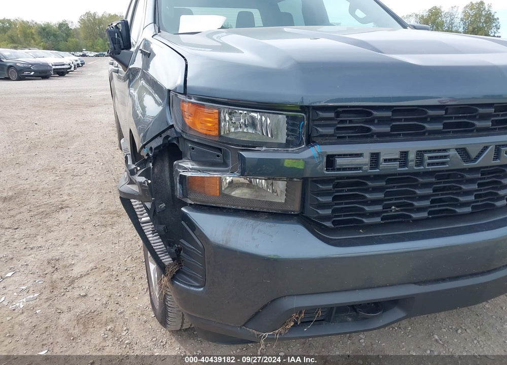 2021 CHEVROLET SILVERADO 1500 4WD SHORT BED CUSTOM VIN: 3GCPYBEK0MG169529