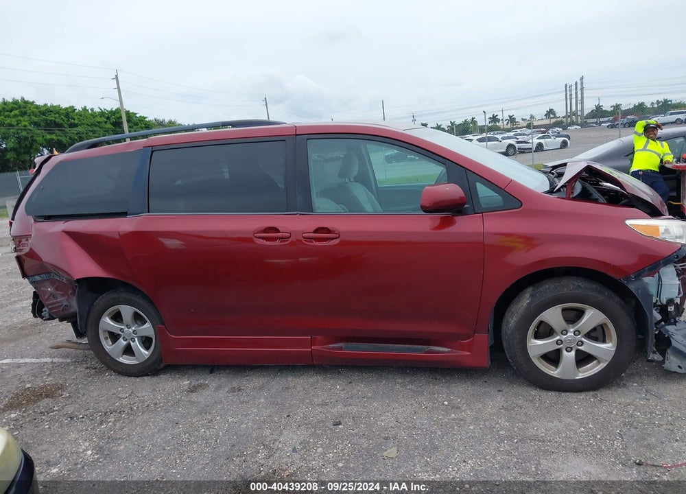 2016 TOYOTA SIENNA LE 7 PASSENGER VIN: 5TDKK3DC6GS760644