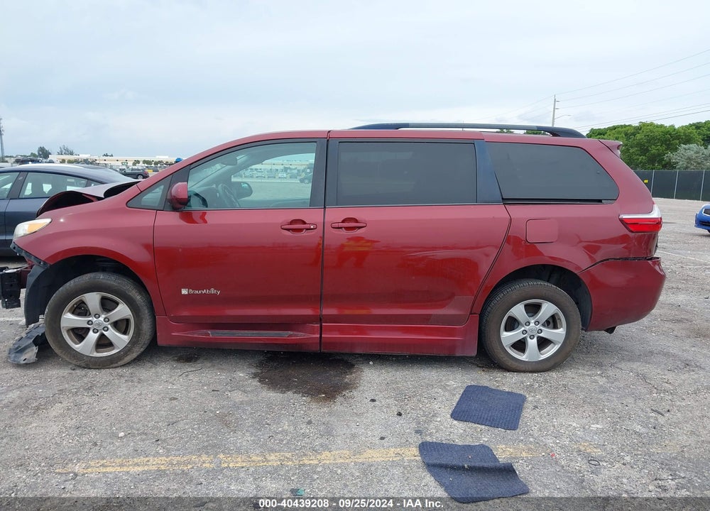 2016 TOYOTA SIENNA LE 7 PASSENGER VIN: 5TDKK3DC6GS760644