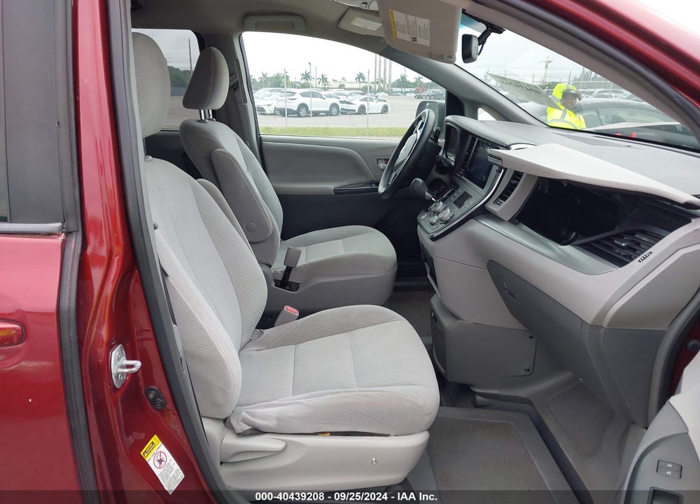 2016 TOYOTA SIENNA LE 7 PASSENGER VIN: 5TDKK3DC6GS760644