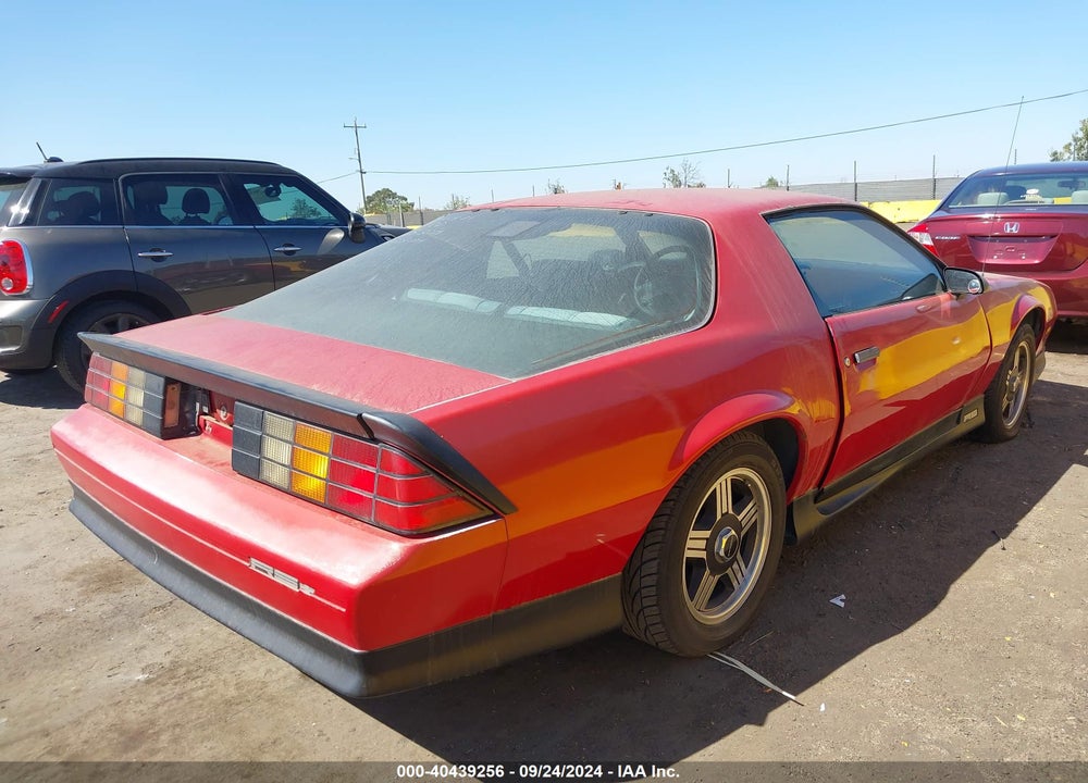 1992 CHEVROLET CAMARO RS VIN: 1G1FP23E5NL151651