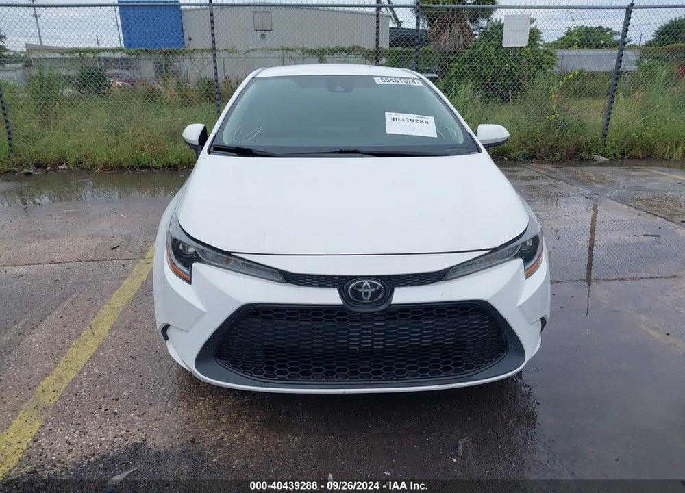 2022 TOYOTA COROLLA LE VIN: 5YFEPMAE4NP281297