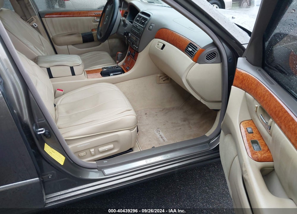 2005 LEXUS LS 430 VIN: JTHBN36F055021124