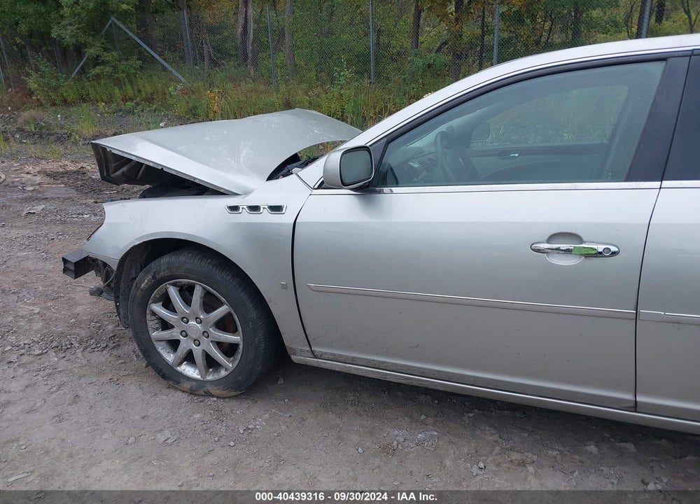 2008 BUICK LUCERNE VIN: 1G4HD572X8U147373
