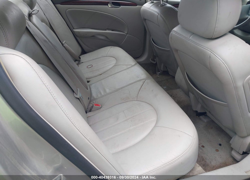 2008 BUICK LUCERNE VIN: 1G4HD572X8U147373