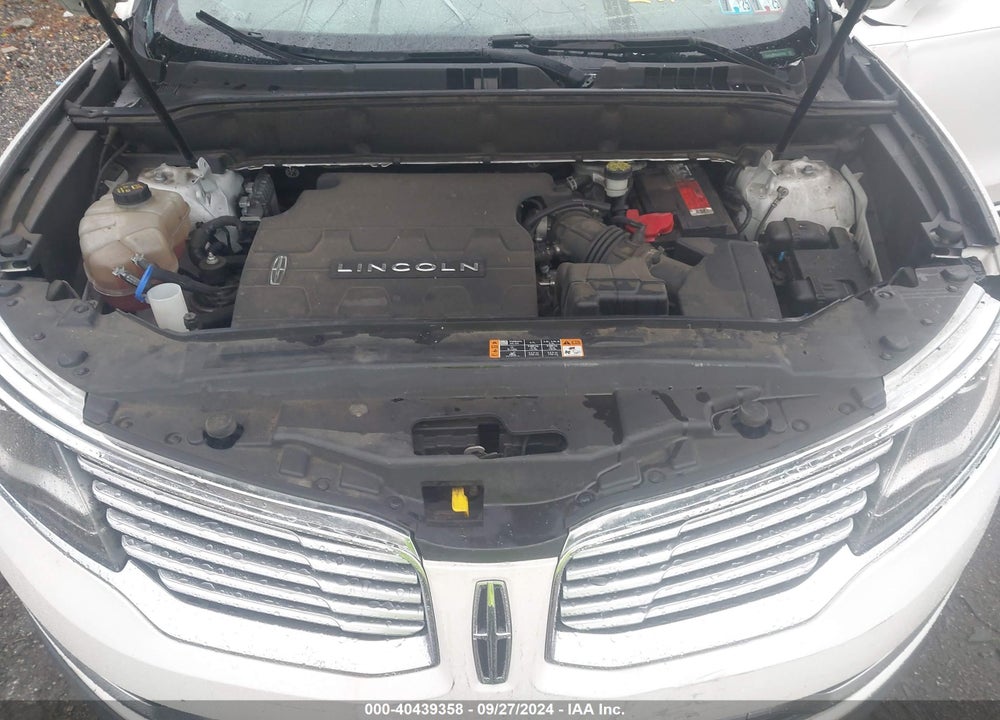 2016 LINCOLN MKX RESERVE VIN: 2LMTJ8LR3GBL27388