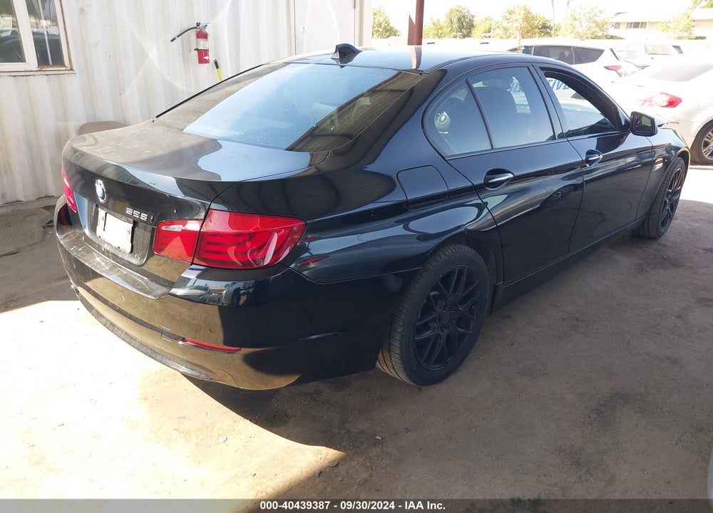 2012 BMW 528I VIN: WBAXG5C55CDW85704
