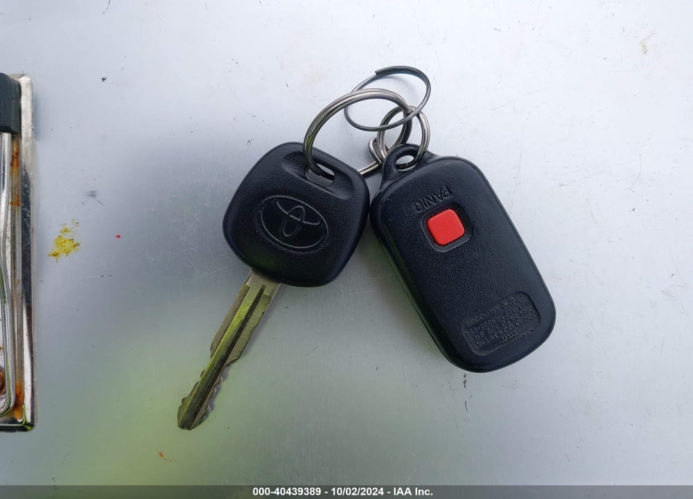 2008 TOYOTA COROLLA LE VIN: 2T1BR32EX8C867612