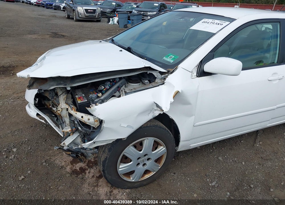 2008 TOYOTA COROLLA LE VIN: 2T1BR32EX8C867612
