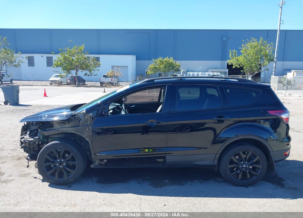 2017 FORD ESCAPE SE VIN: 1FMCU0GD6HUE22123