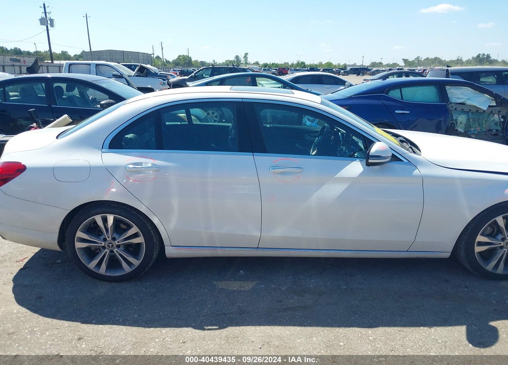 2018 MERCEDES-BENZ C 300 VIN: 55SWF4JB8JU248983