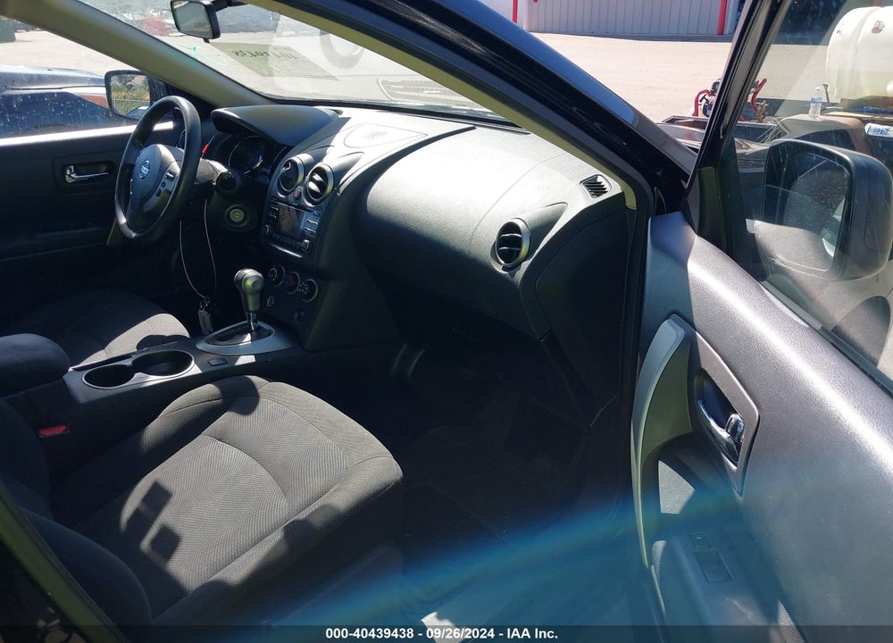 2015 NISSAN ROGUE SELECT S VIN: JN8AS5MV2FW766579