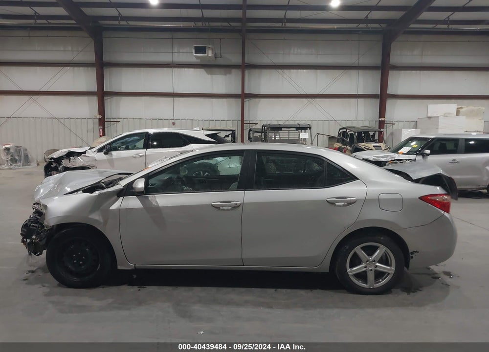 2017 TOYOTA COROLLA LE VIN: 5YFBURHE3HP596045