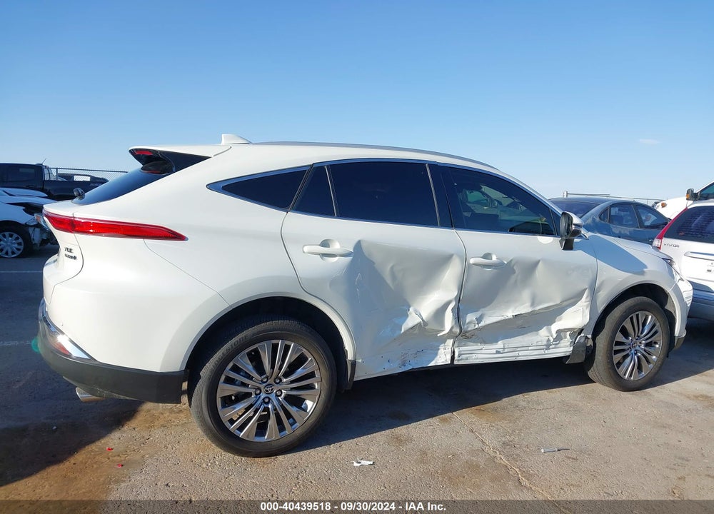 2022 TOYOTA VENZA XLE VIN: JTEAAAAH5NJ099469