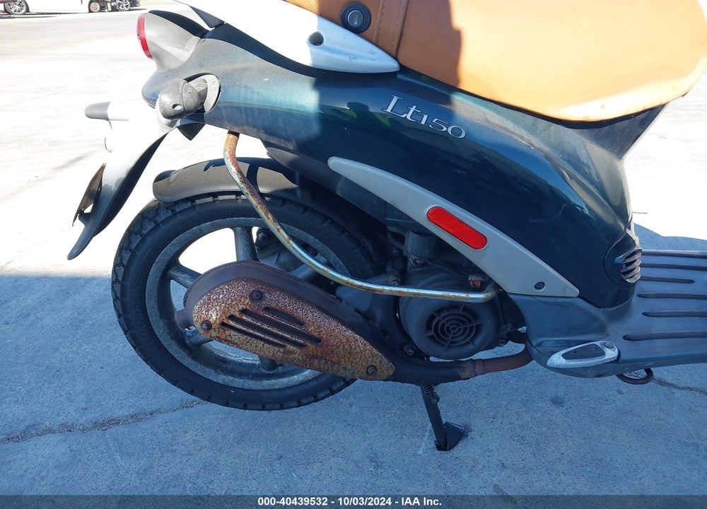 2003 PIAGGIO LT 150 VIN: ZAPM228FX35002134