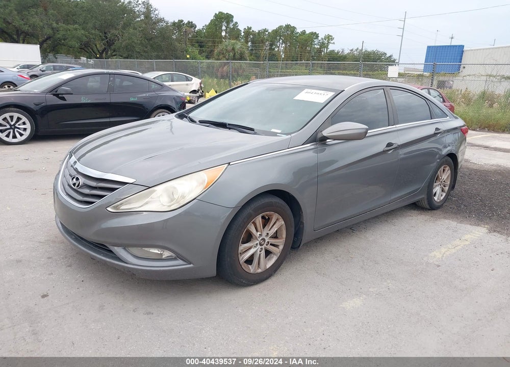 2013 HYUNDAI SONATA GLS VIN: 5NPEB4AC1DH650447