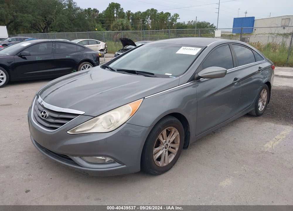 2013 HYUNDAI SONATA GLS VIN: 5NPEB4AC1DH650447