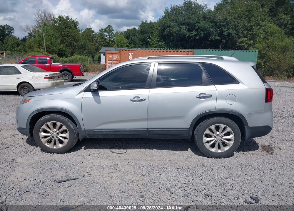 2015 KIA SORENTO EX V6 VIN: 5XYKU4A76FG634951