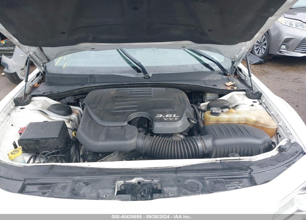 2013 CHRYSLER 300 MOTOWN VIN: 2C3CCAAG4DH626310