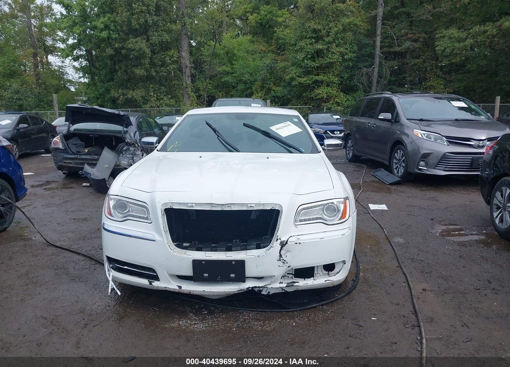 2013 CHRYSLER 300 MOTOWN VIN: 2C3CCAAG4DH626310