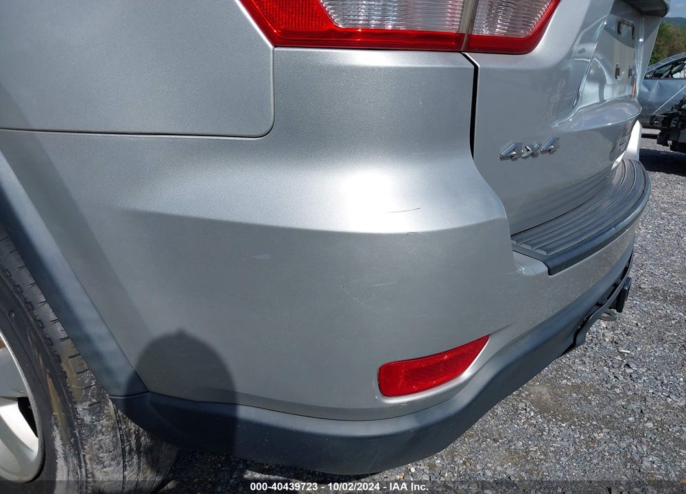 2011 JEEP GRAND CHEROKEE LAREDO VIN: 1J4RR4GG6BC552640