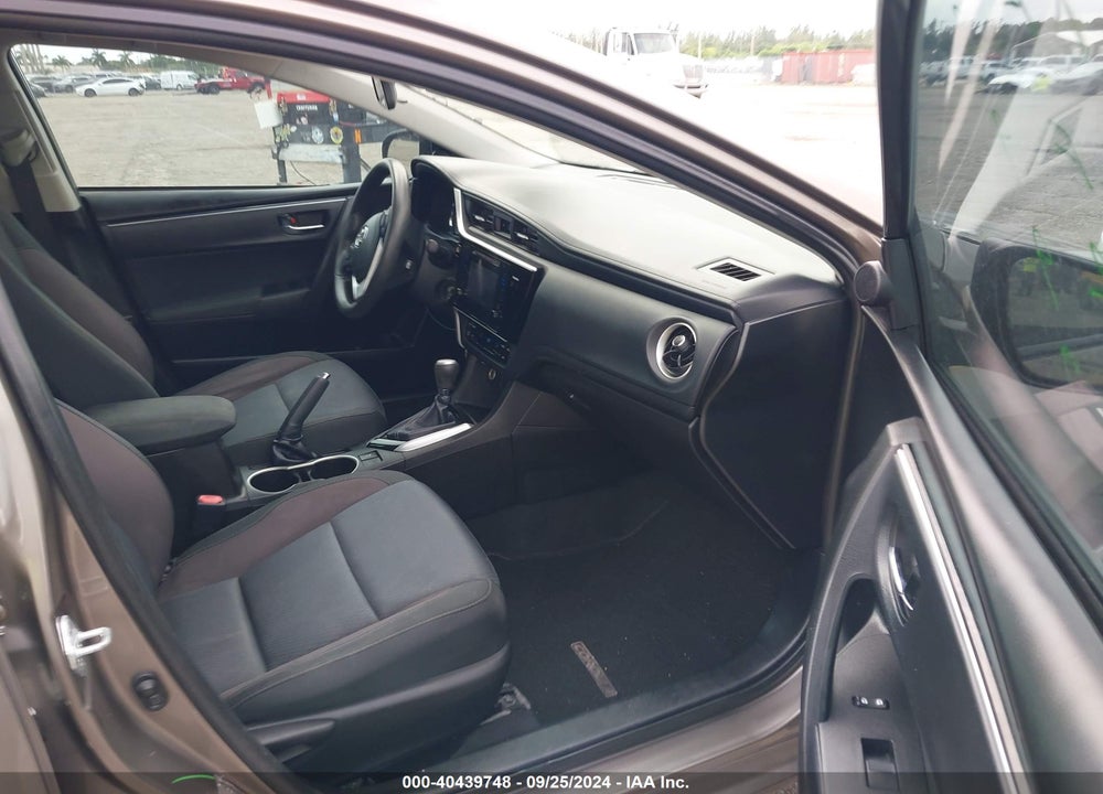 2017 TOYOTA COROLLA LE VIN: 5YFBURHE1HP681613