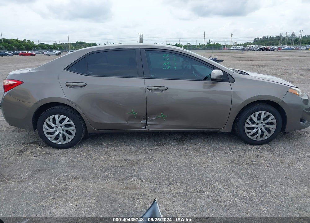 2017 TOYOTA COROLLA LE VIN: 5YFBURHE1HP681613
