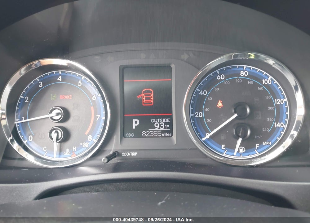 2017 TOYOTA COROLLA LE VIN: 5YFBURHE1HP681613
