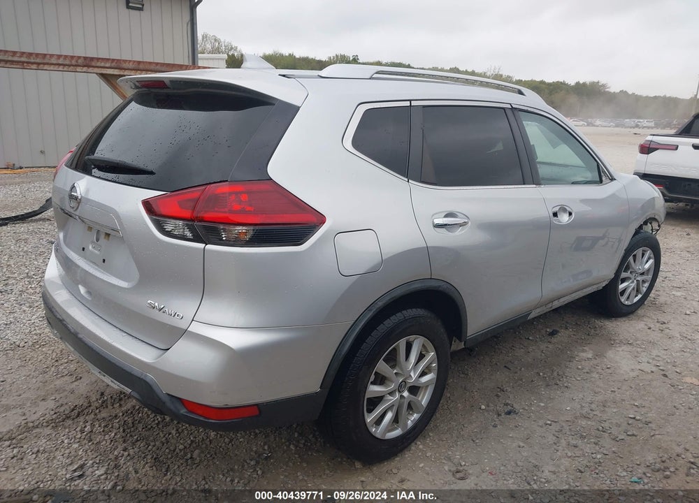 2018 NISSAN ROGUE SV VIN: KNMAT2MV3JP554834