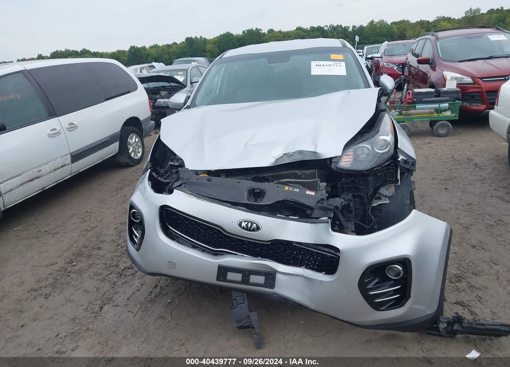 2019 KIA SPORTAGE LX VIN: KNDPMCAC1K7537998