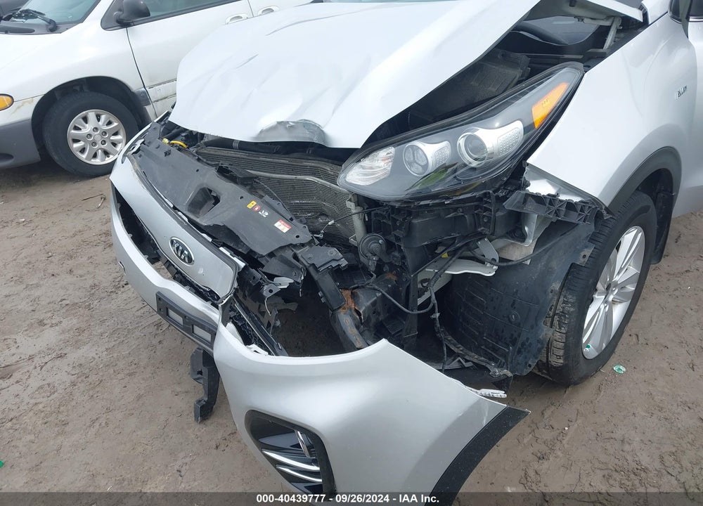 2019 KIA SPORTAGE LX VIN: KNDPMCAC1K7537998