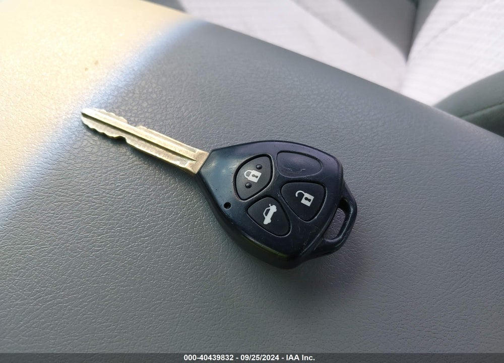 2007 TOYOTA CAMRY LE VIN: 4T1BE46K57U146404