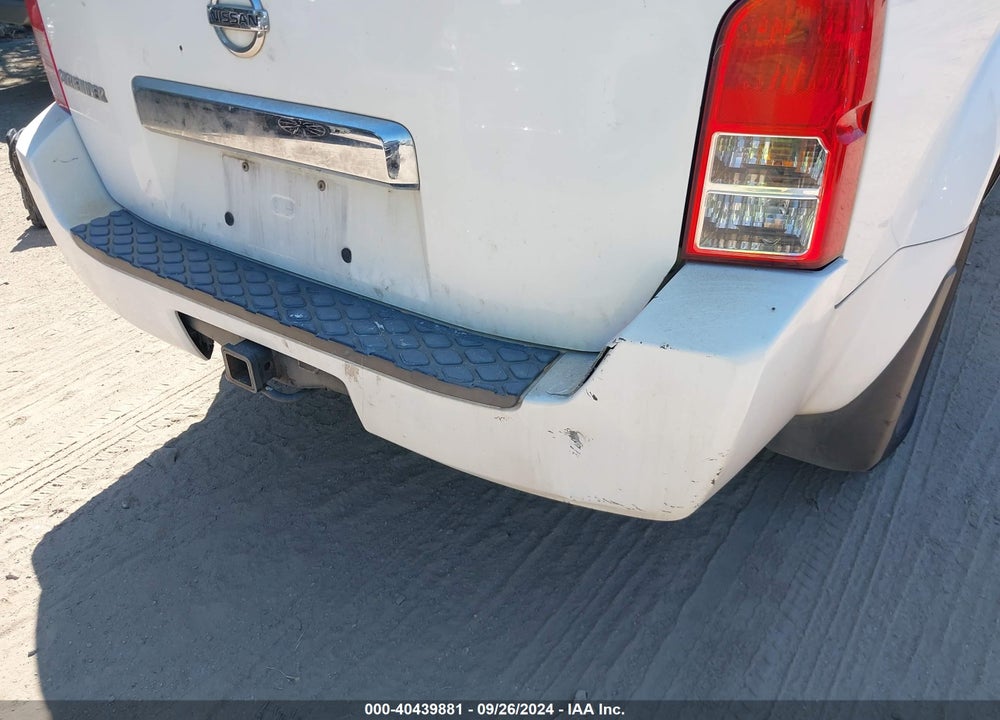 2005 NISSAN PATHFINDER XE VIN: 5N1AR18U15C722165