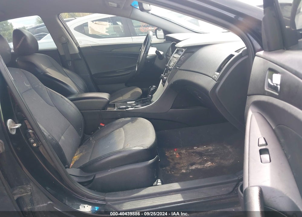 2011 HYUNDAI SONATA SE VIN: 5NPEC4AC7BH129792