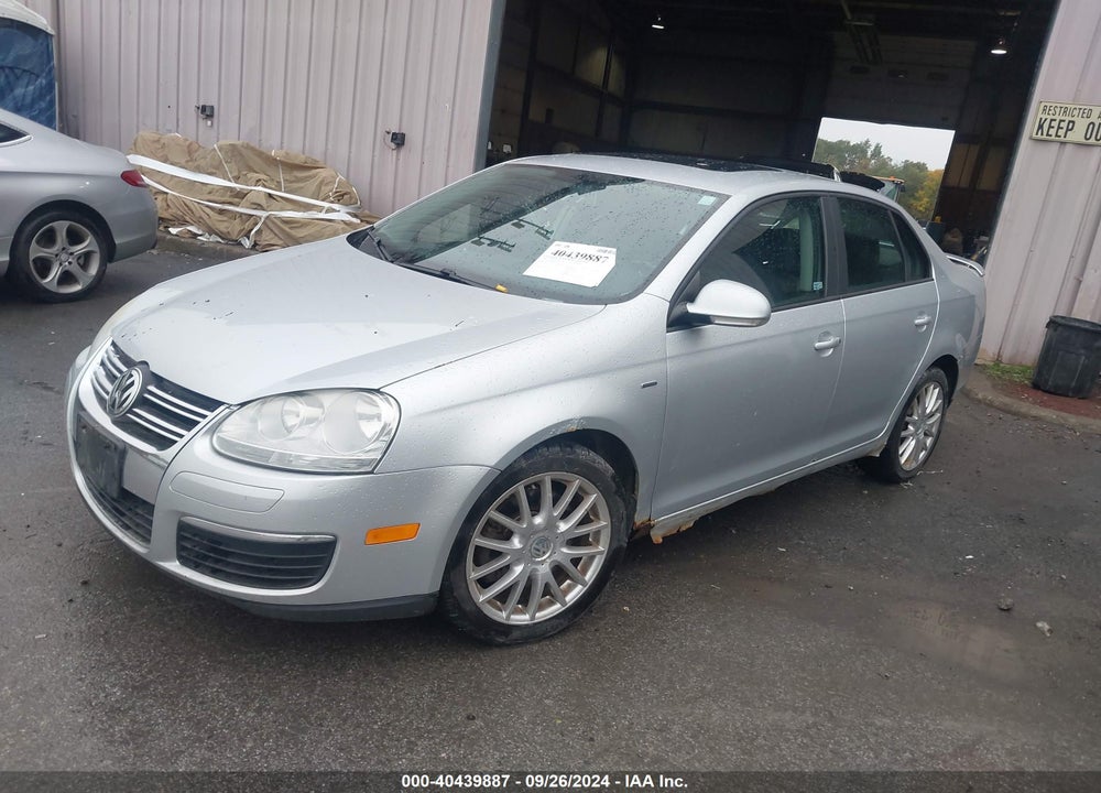 2008 VOLKSWAGEN JETTA WOLFSBURG EDITION VIN: 3VWRJ71K48M140300
