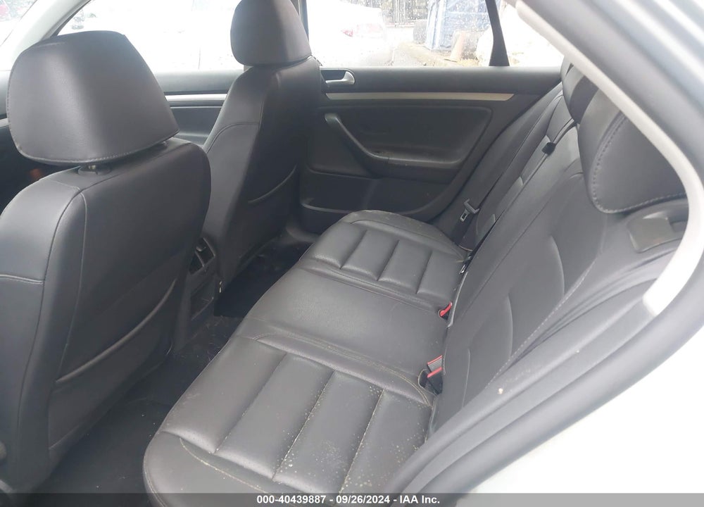 2008 VOLKSWAGEN JETTA WOLFSBURG EDITION VIN: 3VWRJ71K48M140300