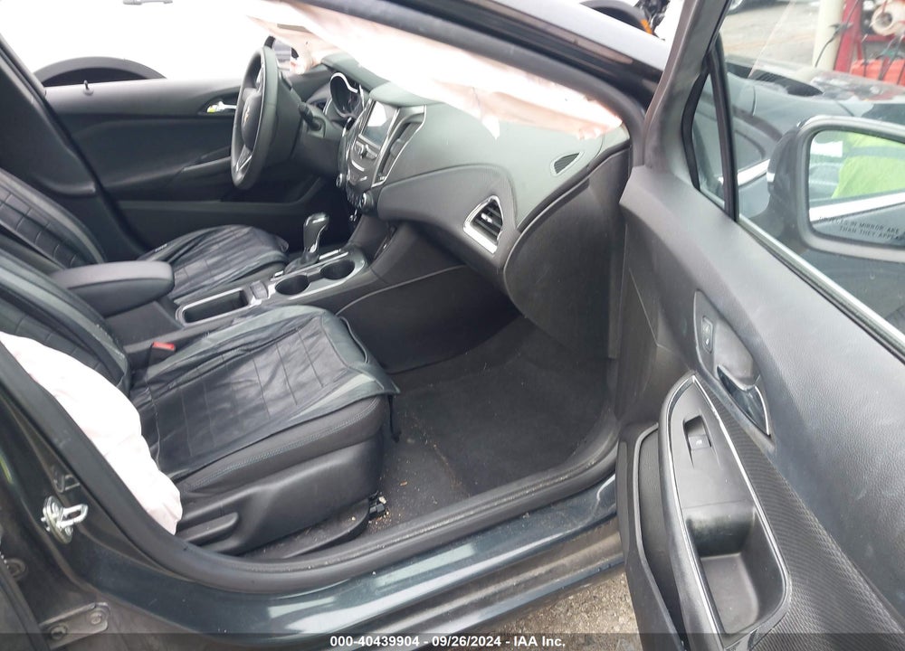 2018 CHEVROLET CRUZE VIN: 1G1BE5SM3J7220712