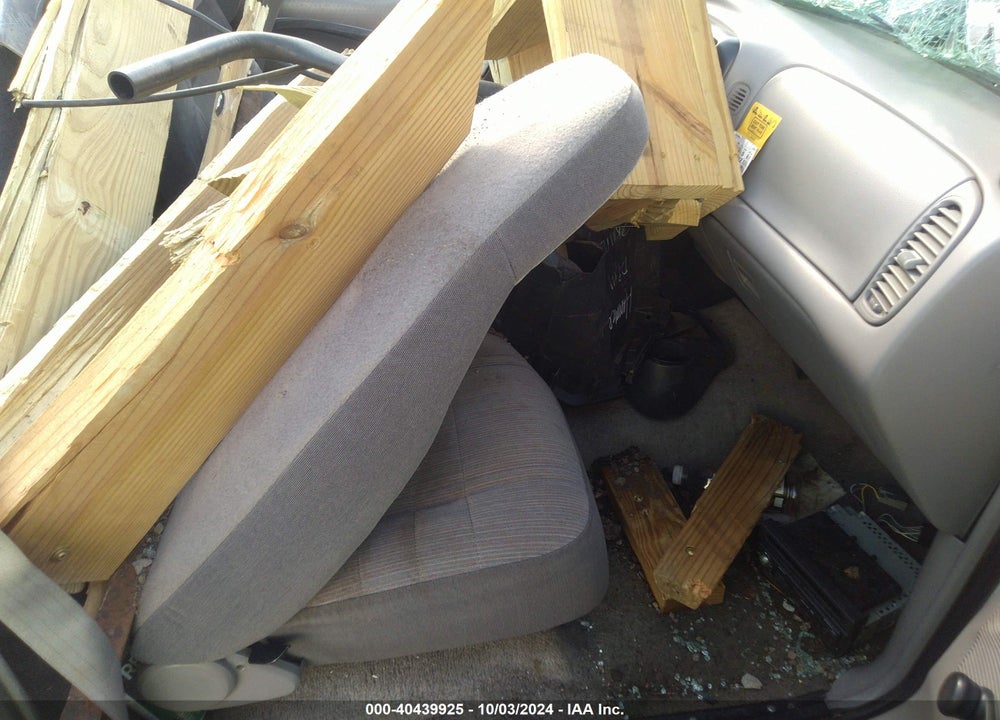 1996 FORD RANGER VIN: 1FTCR11X1TTA64183
