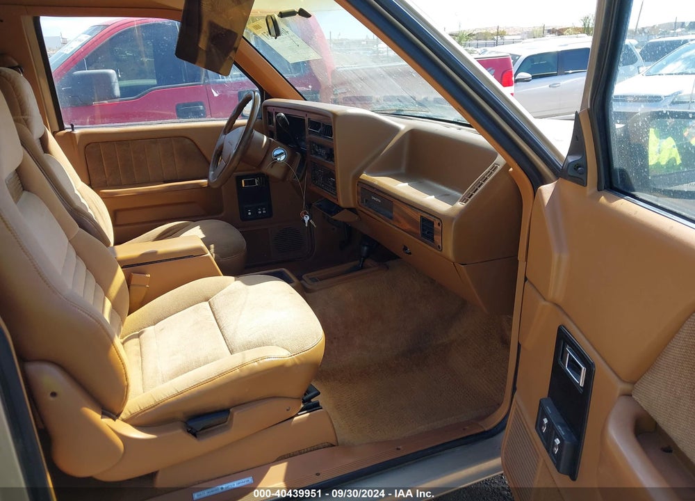1992 DODGE DAKOTA VIN: 1B7GG23Y6NS593785