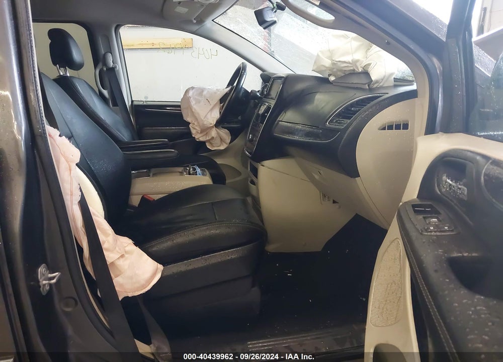 2016 CHRYSLER TOWN & COUNTRY TOURING VIN: 2C4RC1BG3GR300551