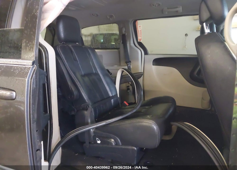 2016 CHRYSLER TOWN & COUNTRY TOURING VIN: 2C4RC1BG3GR300551