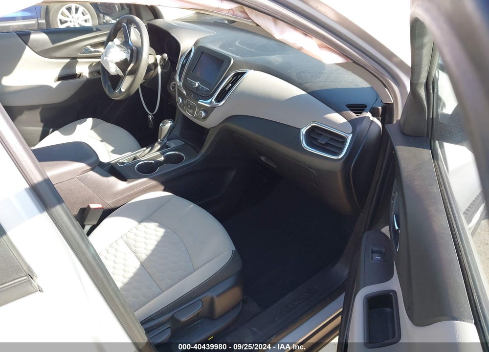 2020 CHEVROLET EQUINOX FWD LS VIN: 2GNAXHEV6L6123050