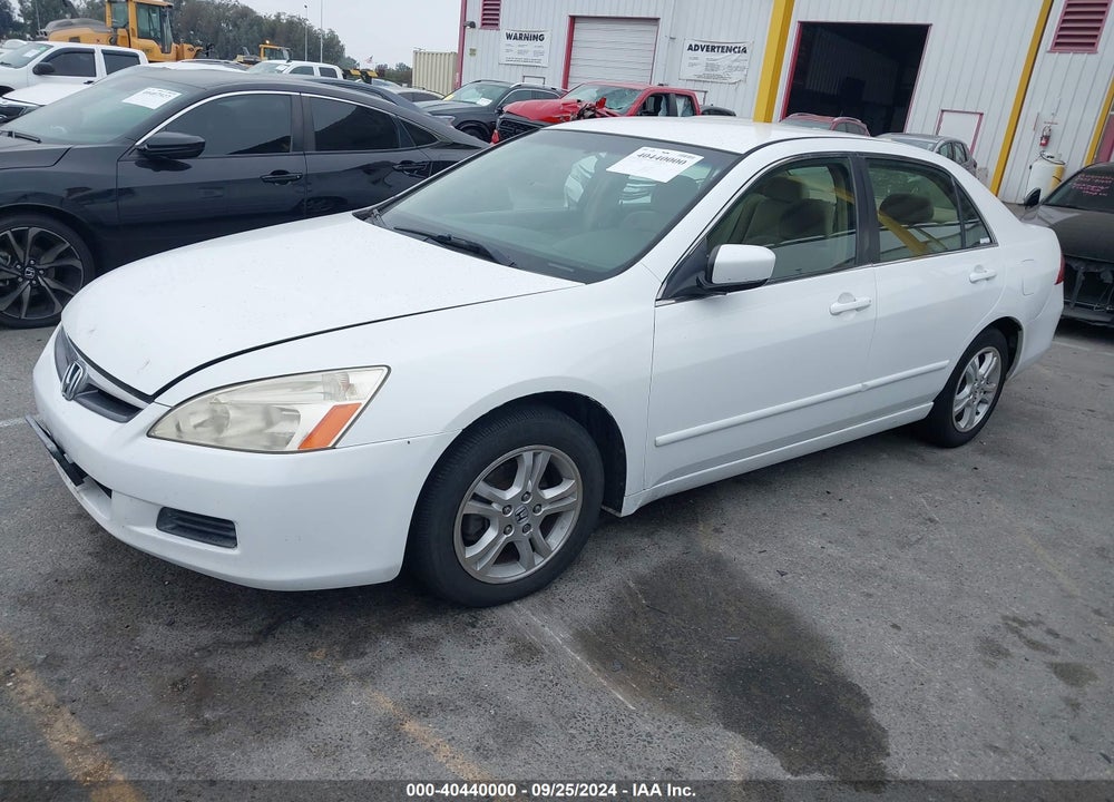 2007 HONDA ACCORD 2.4 SE VIN: JHMCM56337C017950