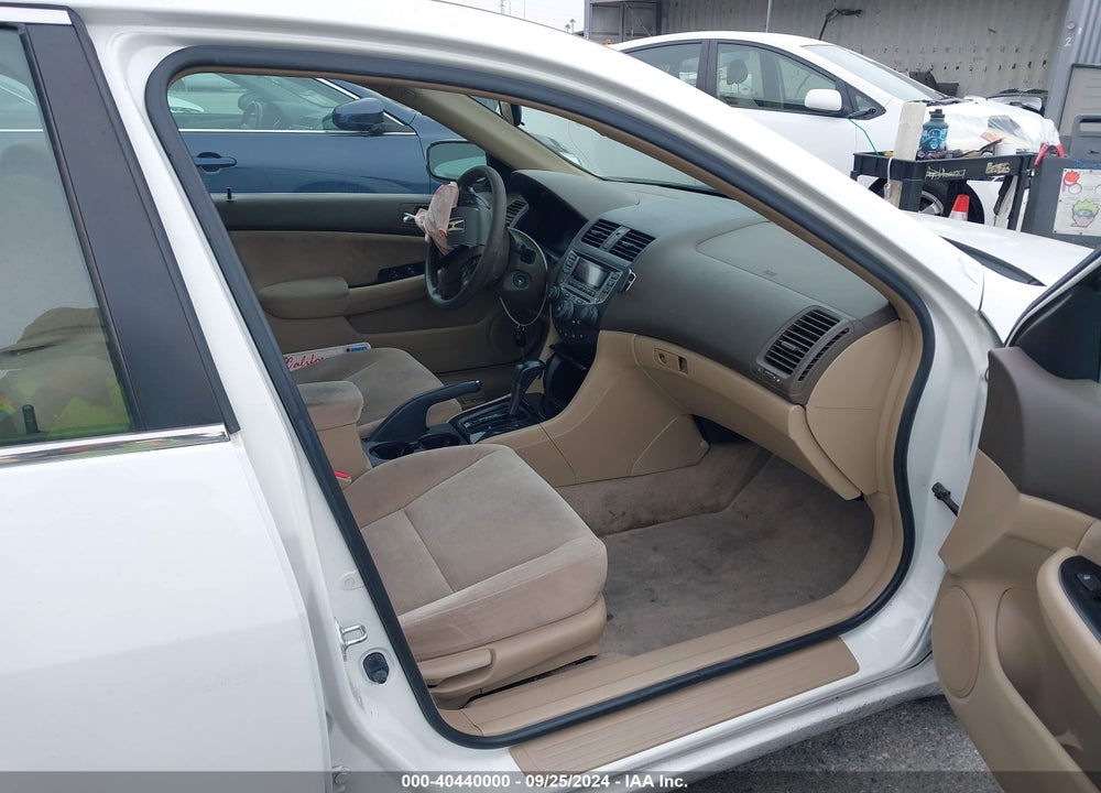 2007 HONDA ACCORD 2.4 SE VIN: JHMCM56337C017950