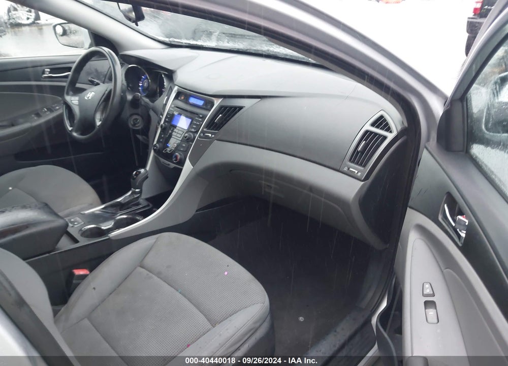 2013 HYUNDAI SONATA GLS VIN: 5NPEB4AC2DH723017